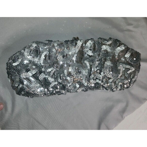 Vintage Silver Sparkly Purse Handmade in Hong Kong Sequins - Picture 5 of 8